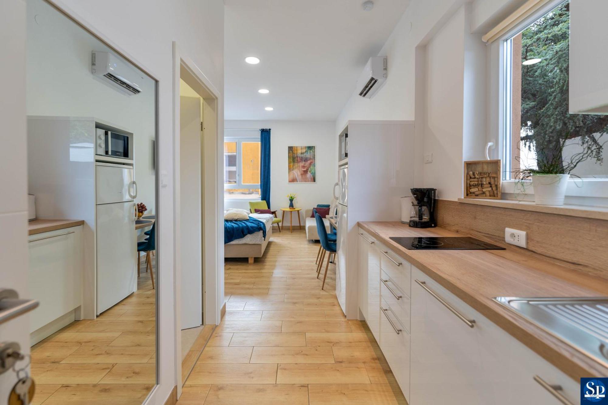 Colosseum Garden Studio Apartments PUY 외부 사진