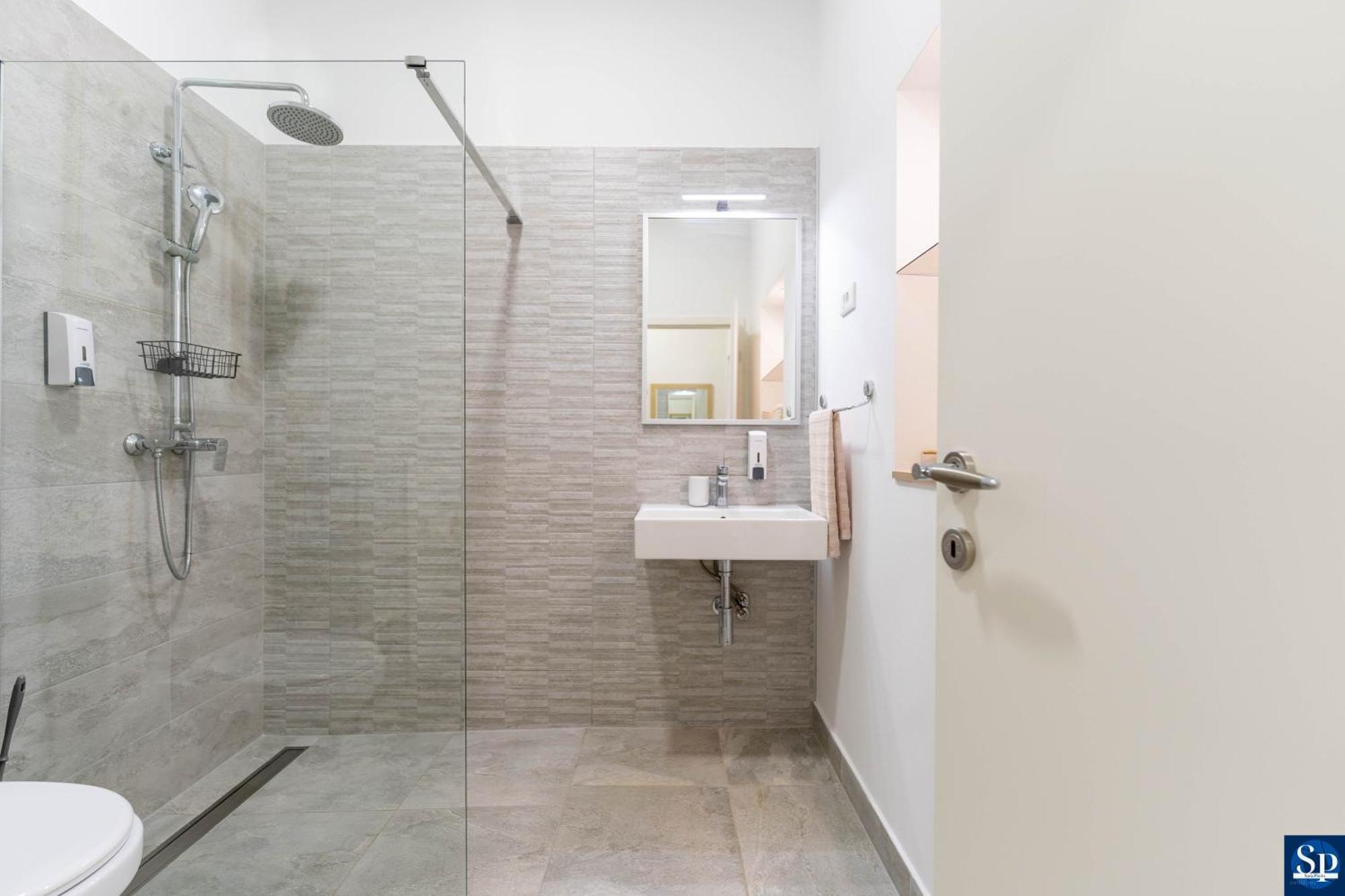 Colosseum Garden Studio Apartments PUY 외부 사진