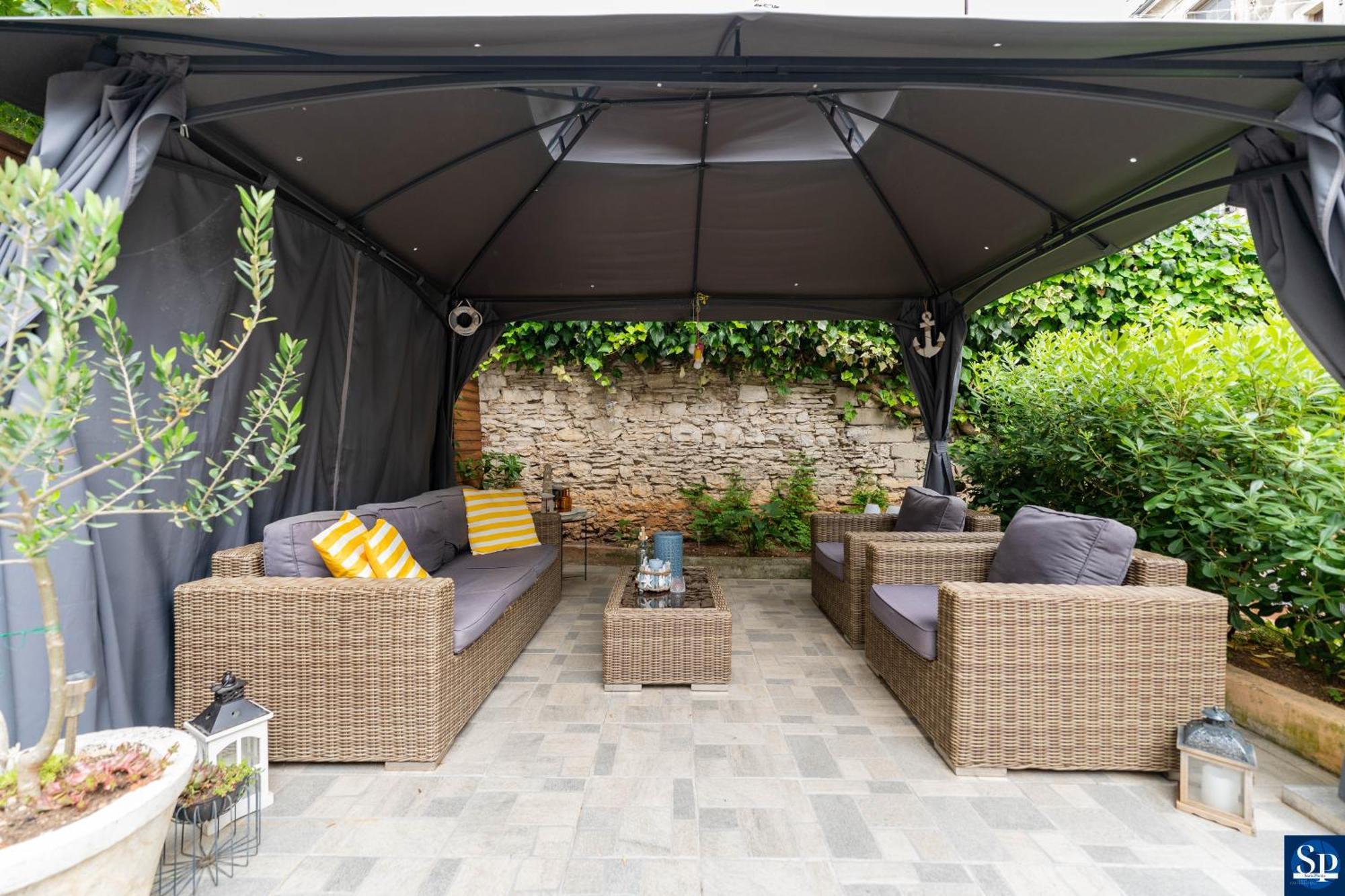 Colosseum Garden Studio Apartments PUY 외부 사진
