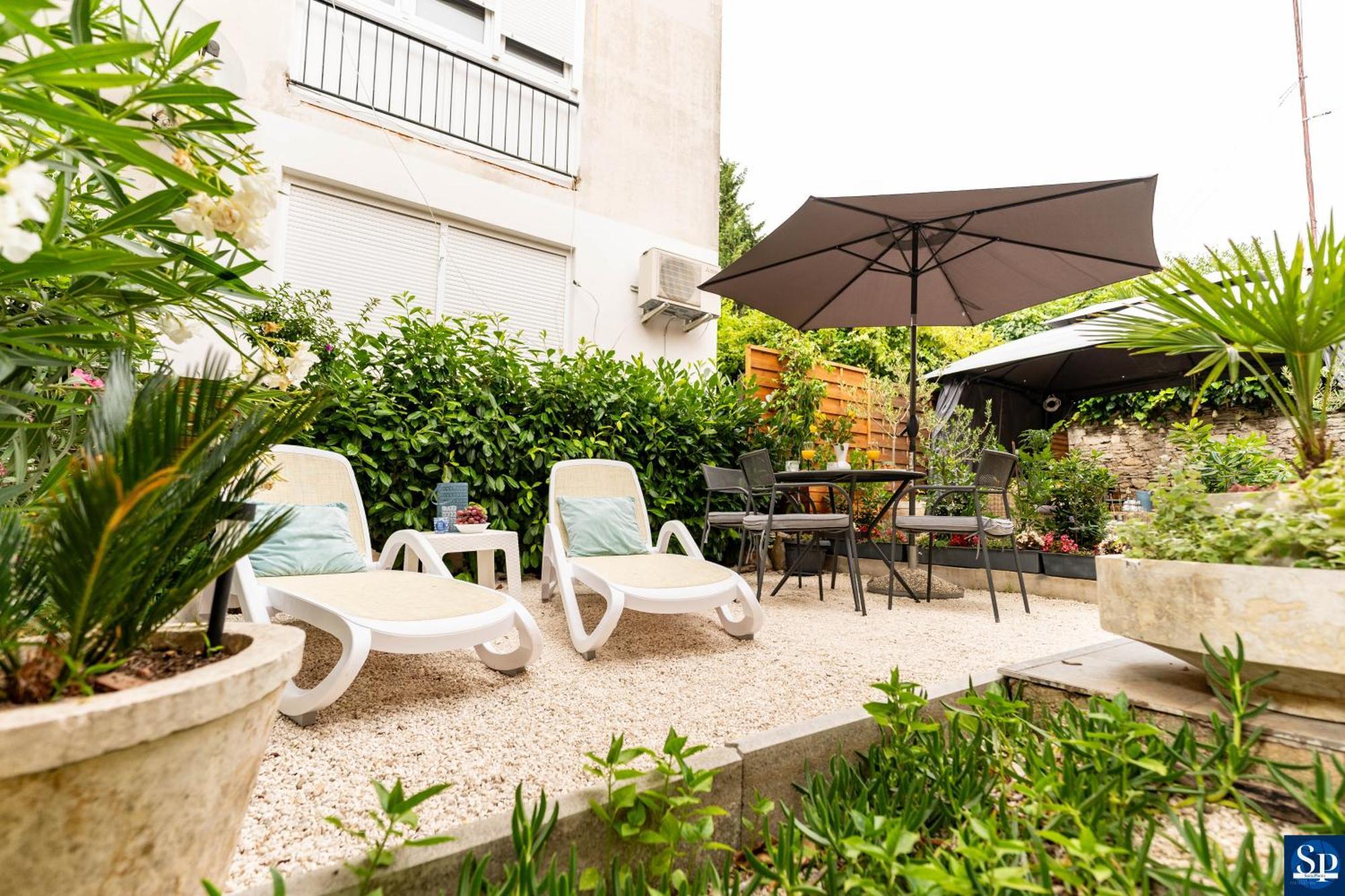 Colosseum Garden Studio Apartments PUY 외부 사진