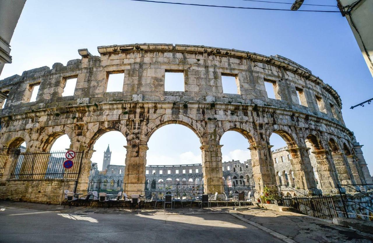 Colosseum Garden Studio Apartments PUY 외부 사진